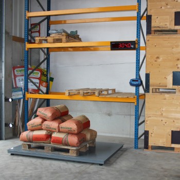 Plattformwaage 1,2 x 1,2 m mit Wiegeanzeige XK4